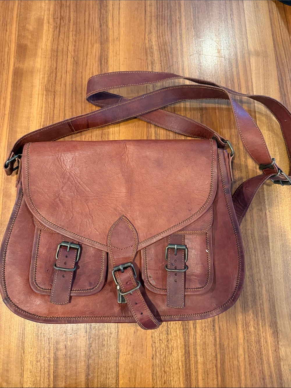 Never used Komal’s Passion leather messenger bag brown